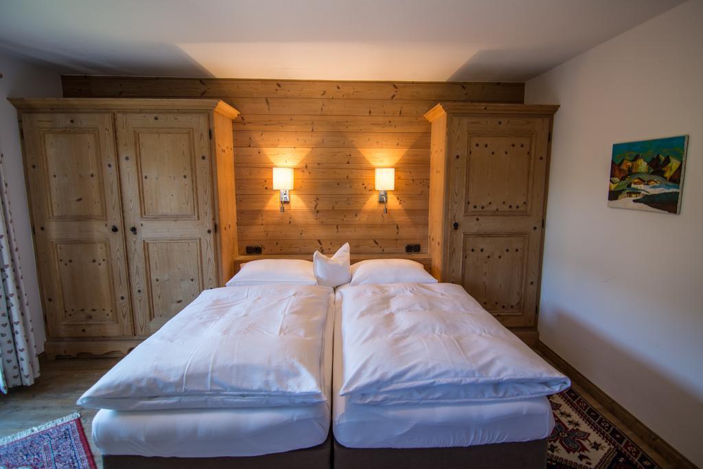 Pension Landhaus Gasteiger Kitzbühel Exterior foto